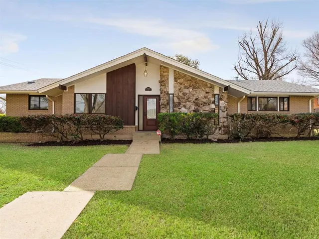 $379,000 | 1512 Matagorda Drive, Dallas, TX 75232