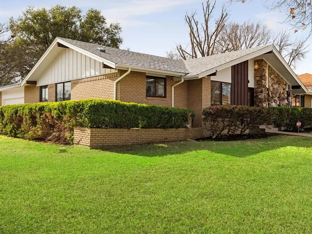 $379,000 | 1512 Matagorda Drive, Dallas, TX 75232