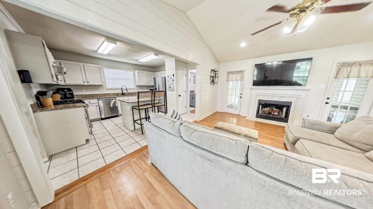 28624 Canterbury Road Daphne, AL 36526 - Photo 3 of 26