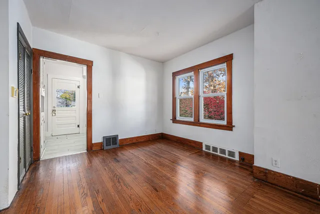 $299,000 | 716 Catalpa Drive, Royal Oak, MI 48067