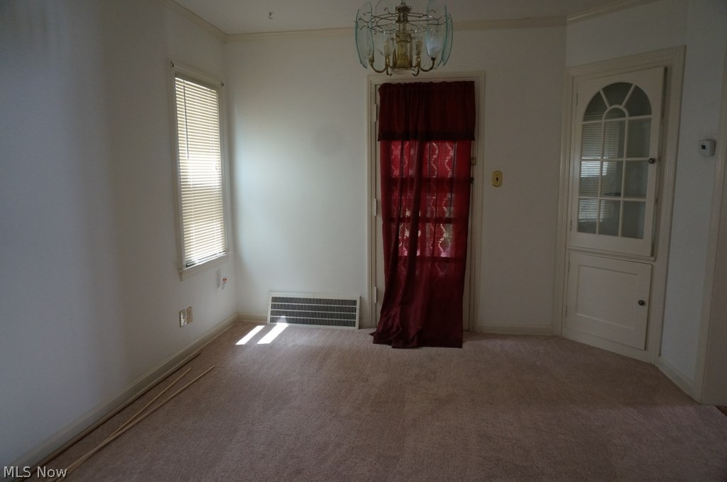 2176 Cranston Road Cleveland, OH 44118 - Photo 11 of 17