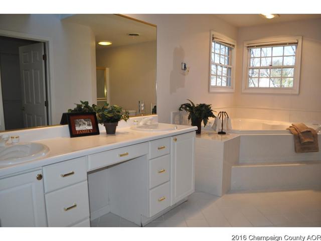 302 Jay Street Savoy, IL 61874 - Photo 19 of 24