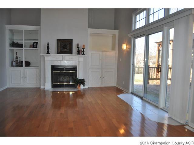 302 Jay Street Savoy, IL 61874 - Photo 7 of 24
