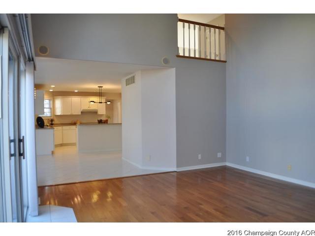 302 Jay Street Savoy, IL 61874 - Photo 9 of 24