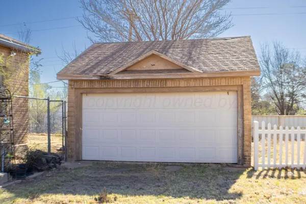$75,000 | 620 Waldron Street, McLean, TX 79057