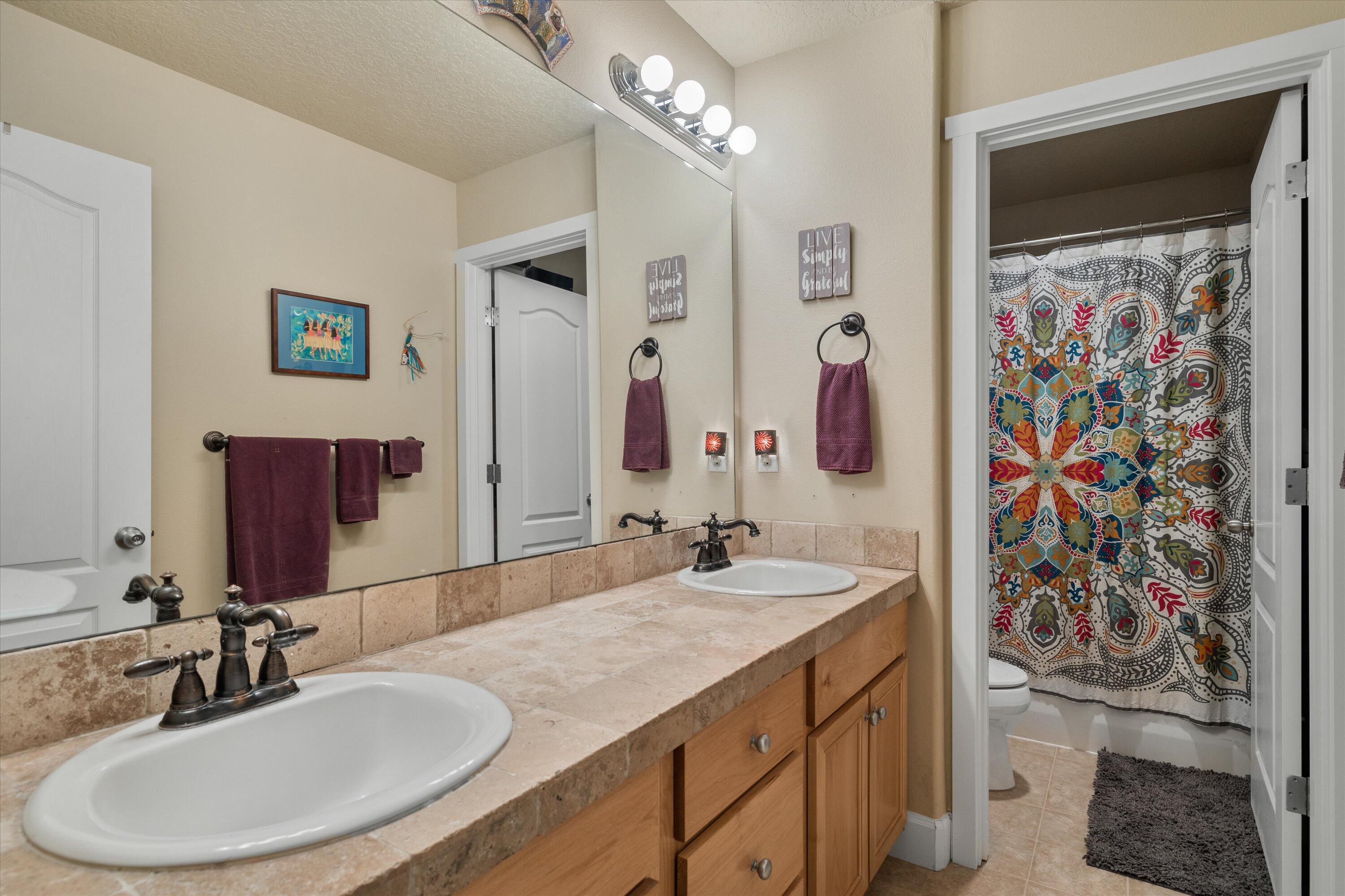 20737 Kilbourne Loop Bend, OR 97701 - Photo 19 of 29 Spare bathroom upstairs