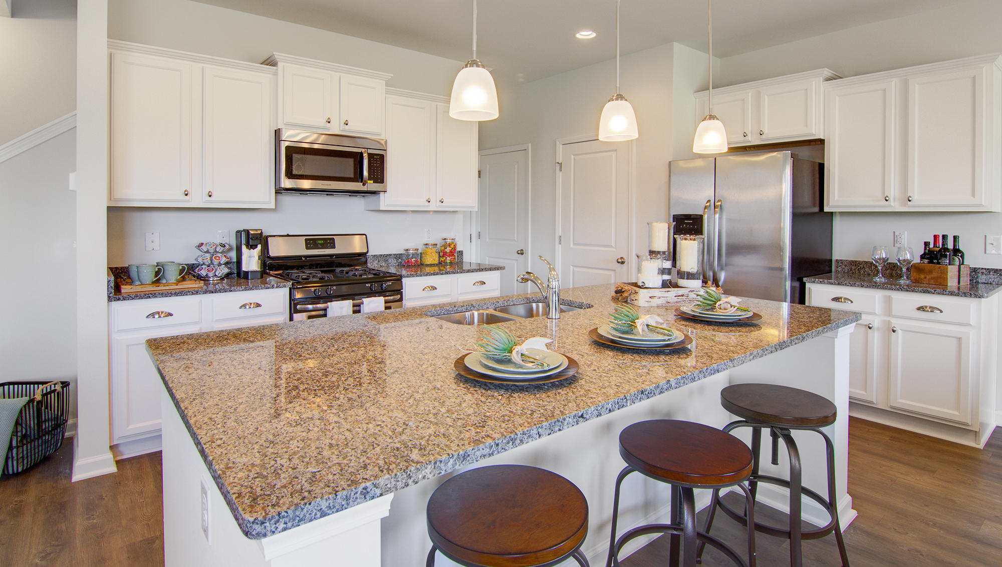 512 Wayton Circle Moncks Corner, SC 29461 - Photo 18 of 46 Kitchen