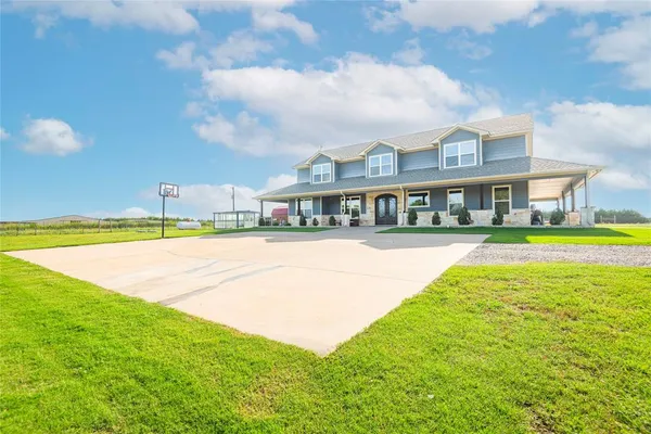 $1,900,000 | 568 County Road 5025, Leonard, TX 75452
