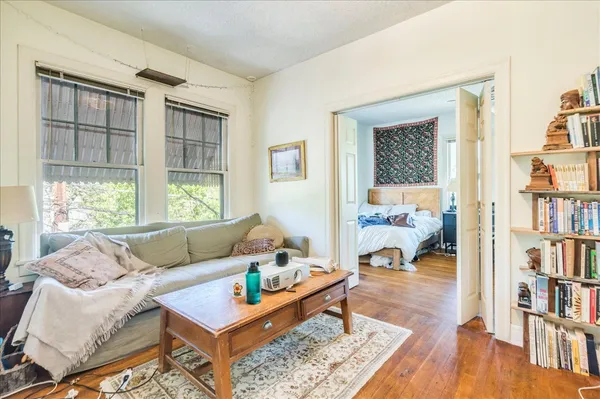 $2,695 | 1103 West 22nd Street, Unit B, Austin, TX 78705