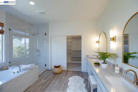 $2,095,000 | 367 Creedon Circle, Alameda, CA 94502