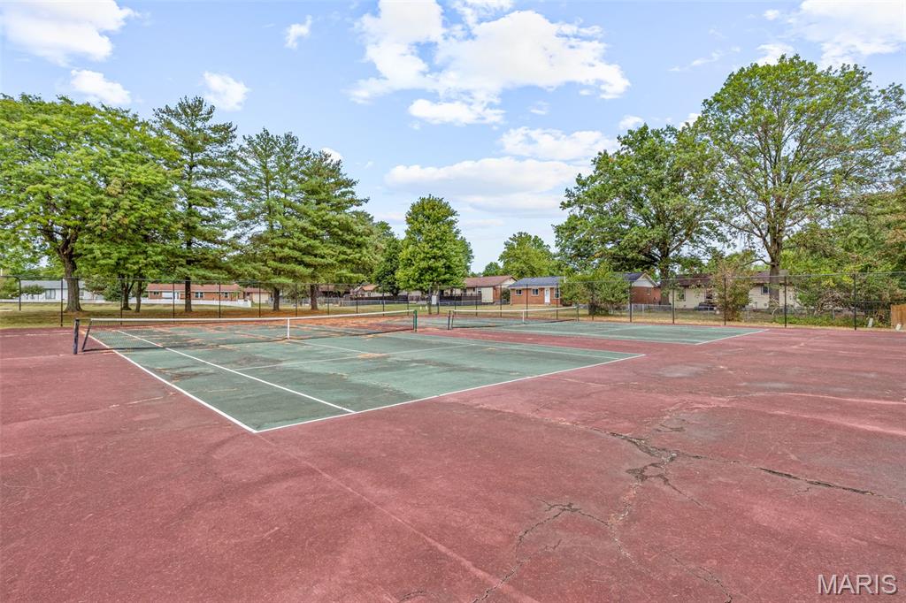 2379 England Town Road St. Louis, MO 63129 - Photo 17 of 28 Gallery Image 17
