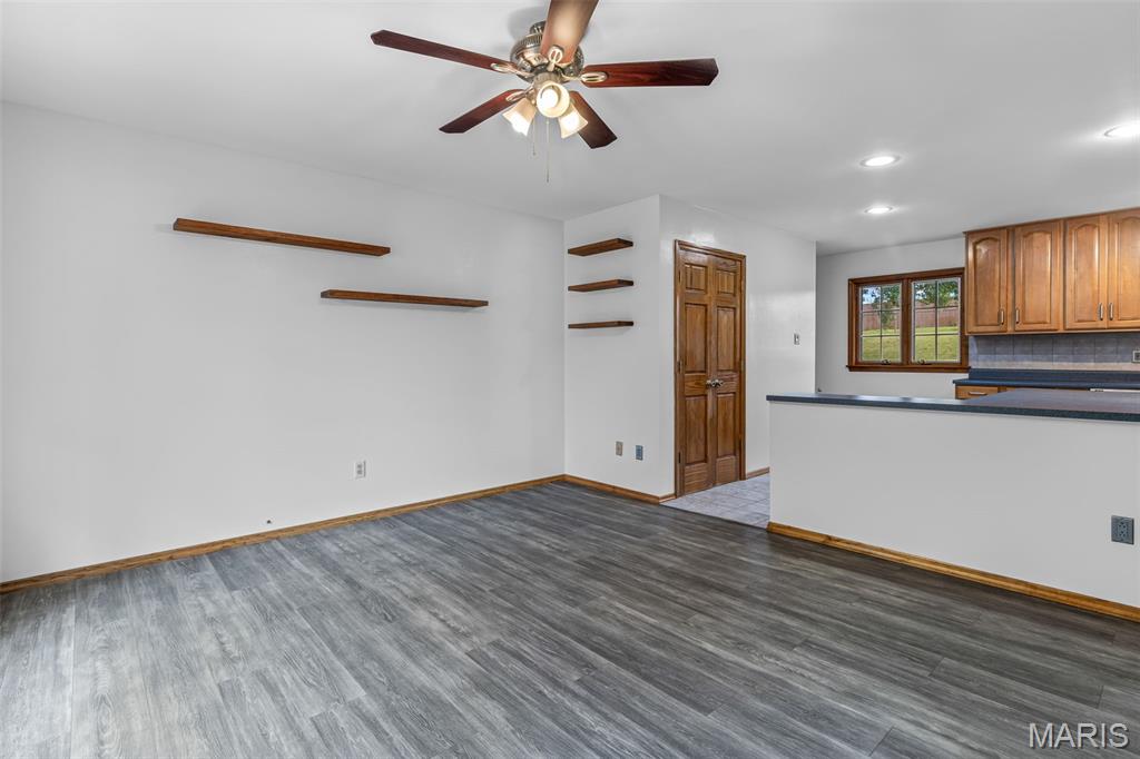 2379 England Town Road St. Louis, MO 63129 - Photo 18 of 28 Gallery Image 18