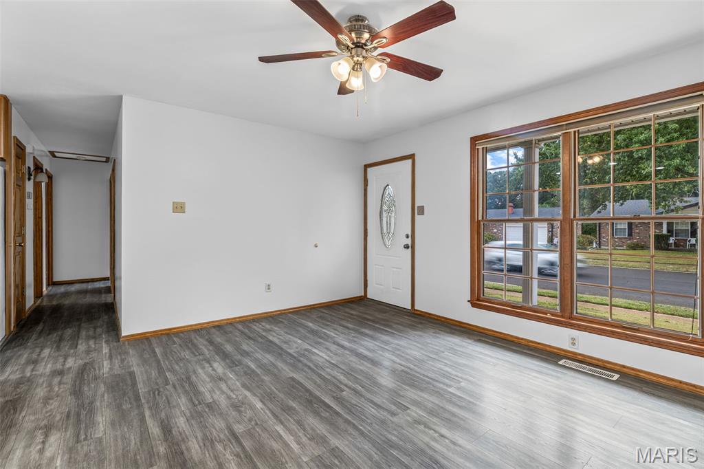 2379 England Town Road St. Louis, MO 63129 - Photo 20 of 28 Gallery Image 20