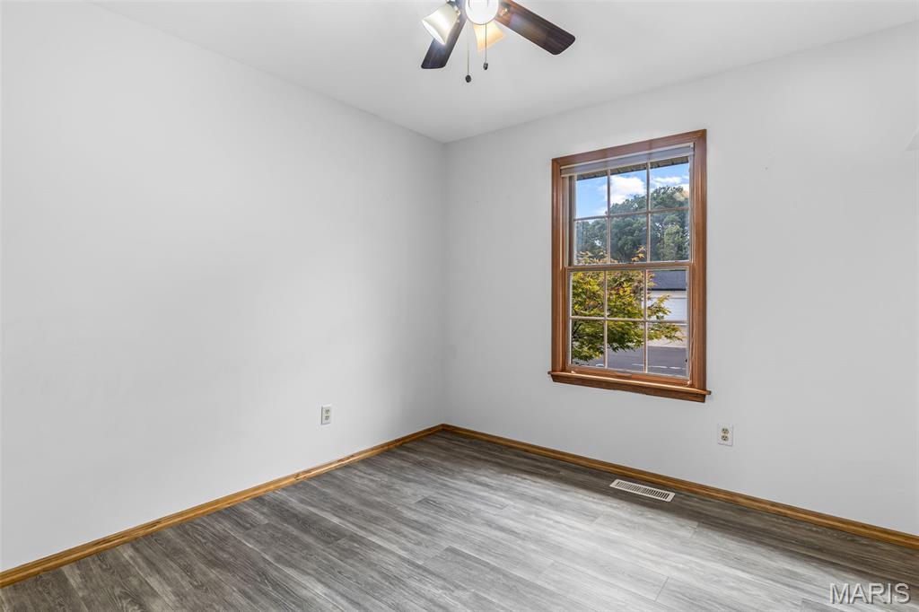 2379 England Town Road St. Louis, MO 63129 - Photo 6 of 28 Gallery Image 6
