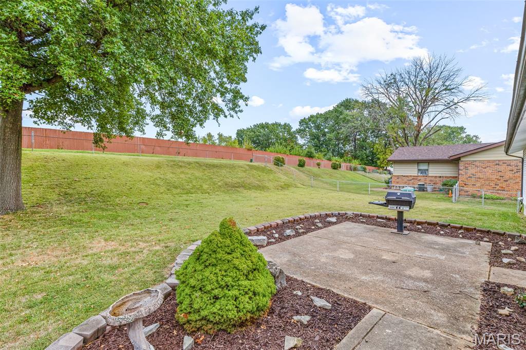 2379 England Town Road St. Louis, MO 63129 - Photo 10 of 28 Gallery Image 10