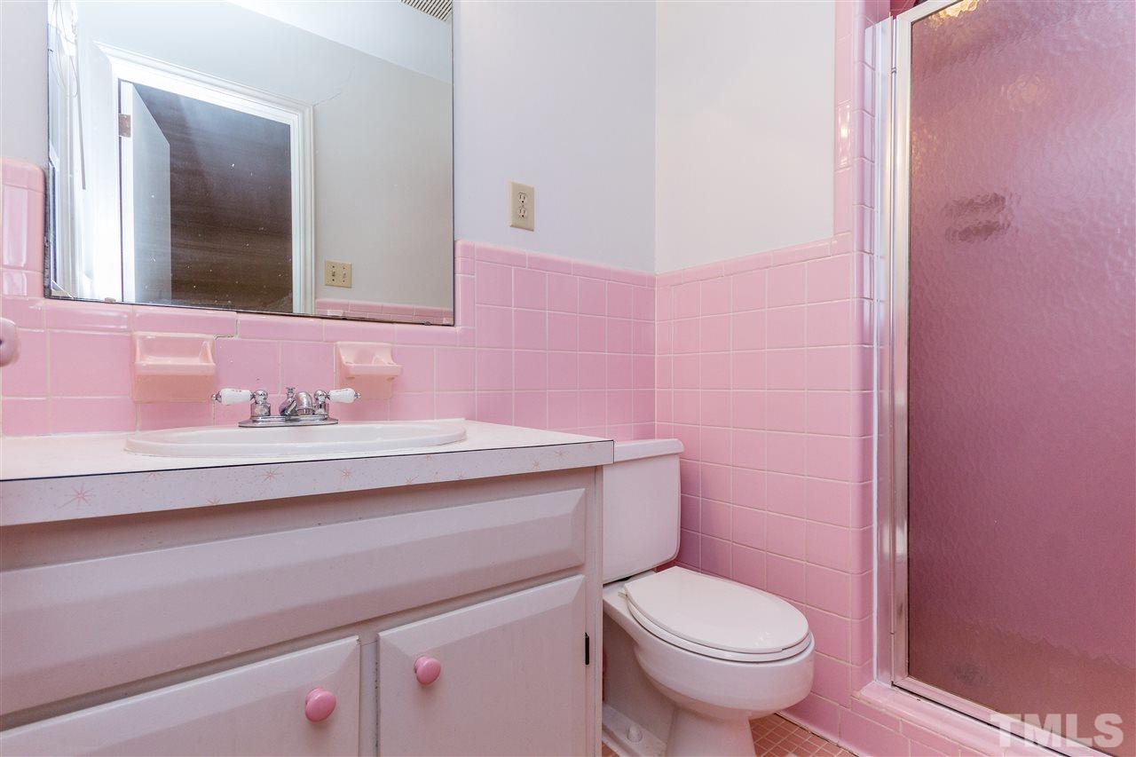 4704 Greenbrier Road Raleigh, NC 27603 - Photo 18 of 25