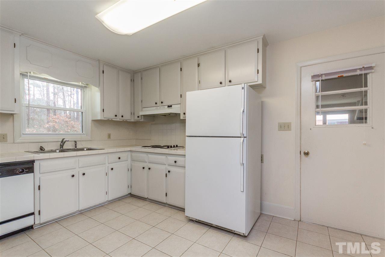 4704 Greenbrier Road Raleigh, NC 27603 - Photo 8 of 25