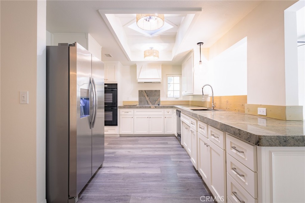 25342 Hugo Road Laguna Niguel, CA 92677 - Photo 9 of 36 Newly updated kitchen