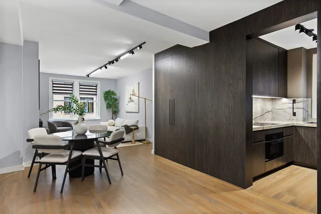 $1,399,000 | 40 West 55th Street, Unit 4D | Midtown Central