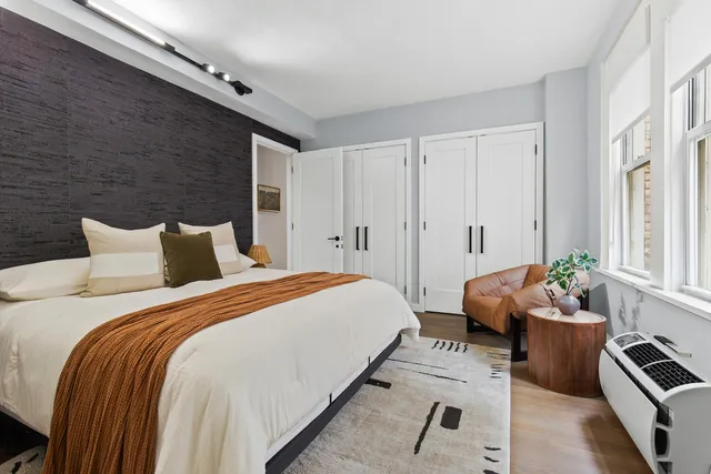 $1,399,000 | 40 West 55th Street, Unit 4D | Midtown Central