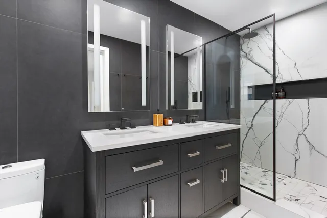 $1,399,000 | 40 West 55th Street, Unit 4D | Midtown Central