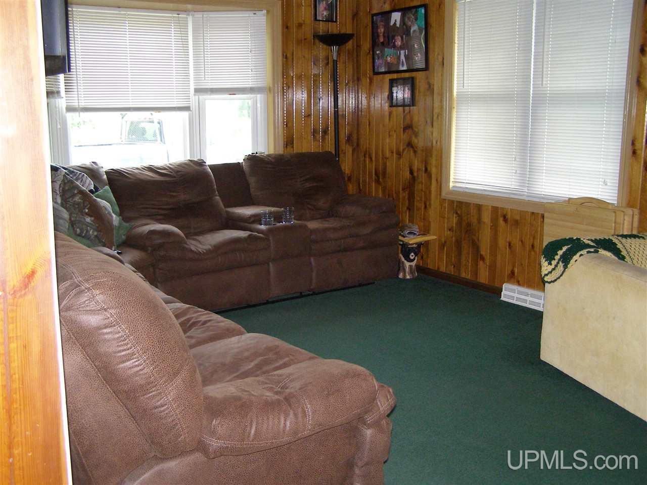 5711 D Road Bark River, MI 49807 - Photo 7 of 20