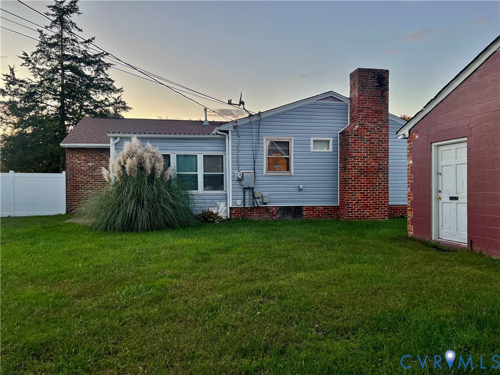 2305 Apollo Road Richmond, VA 23223 - Photo 16 of 16 Back of house