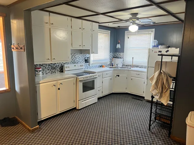 $130,000 | 2962 360th Avenue, Elmore, MN 56027