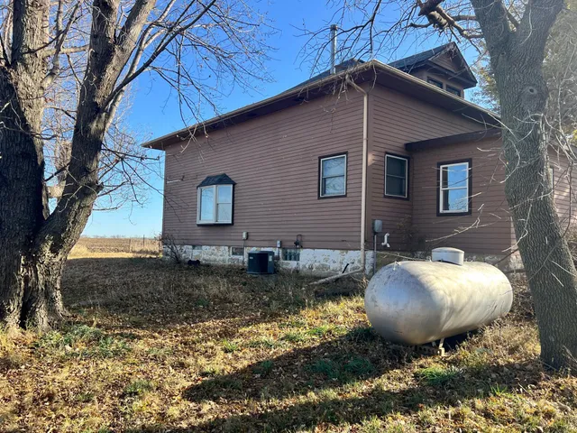 $130,000 | 2962 360th Avenue, Elmore, MN 56027