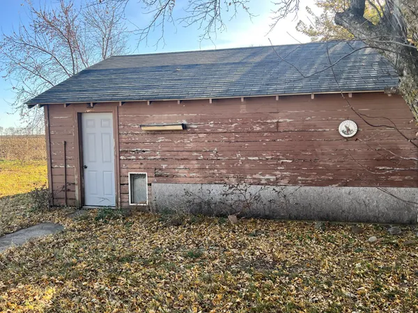 $130,000 | 2962 360th Avenue, Elmore, MN 56027