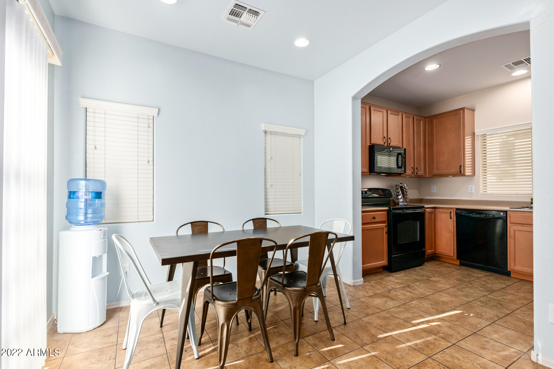 4736 East Redfield Road Gilbert, AZ 85234 - Photo 11 of 39 Kitchen