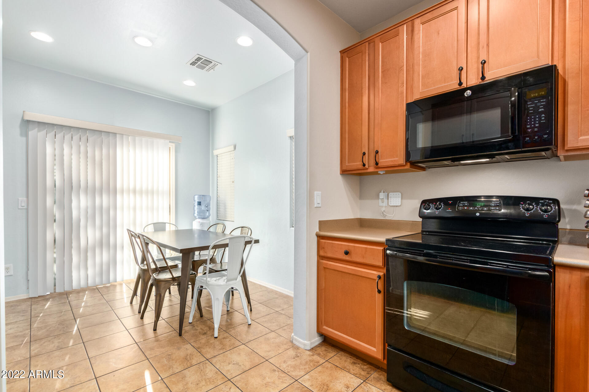 4736 East Redfield Road Gilbert, AZ 85234 - Photo 17 of 39 Kitchen