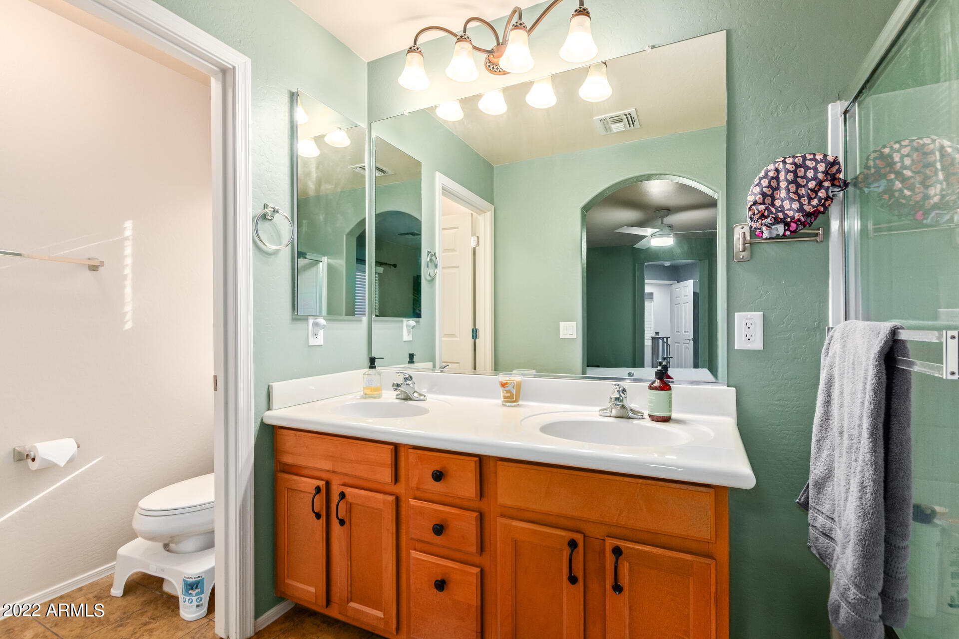 4736 East Redfield Road Gilbert, AZ 85234 - Photo 26 of 39 Master Bath