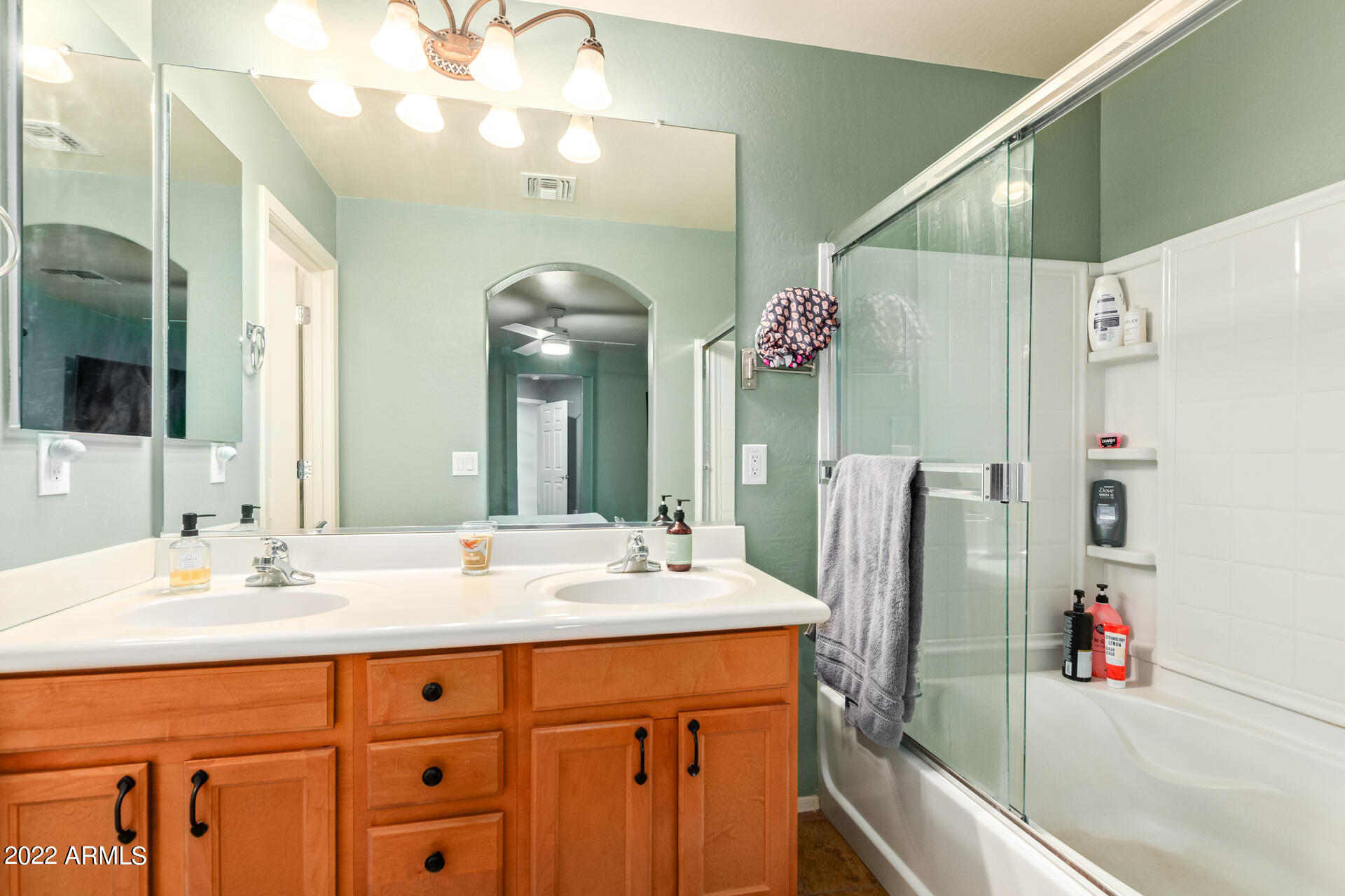 4736 East Redfield Road Gilbert, AZ 85234 - Photo 27 of 39 Master Bath