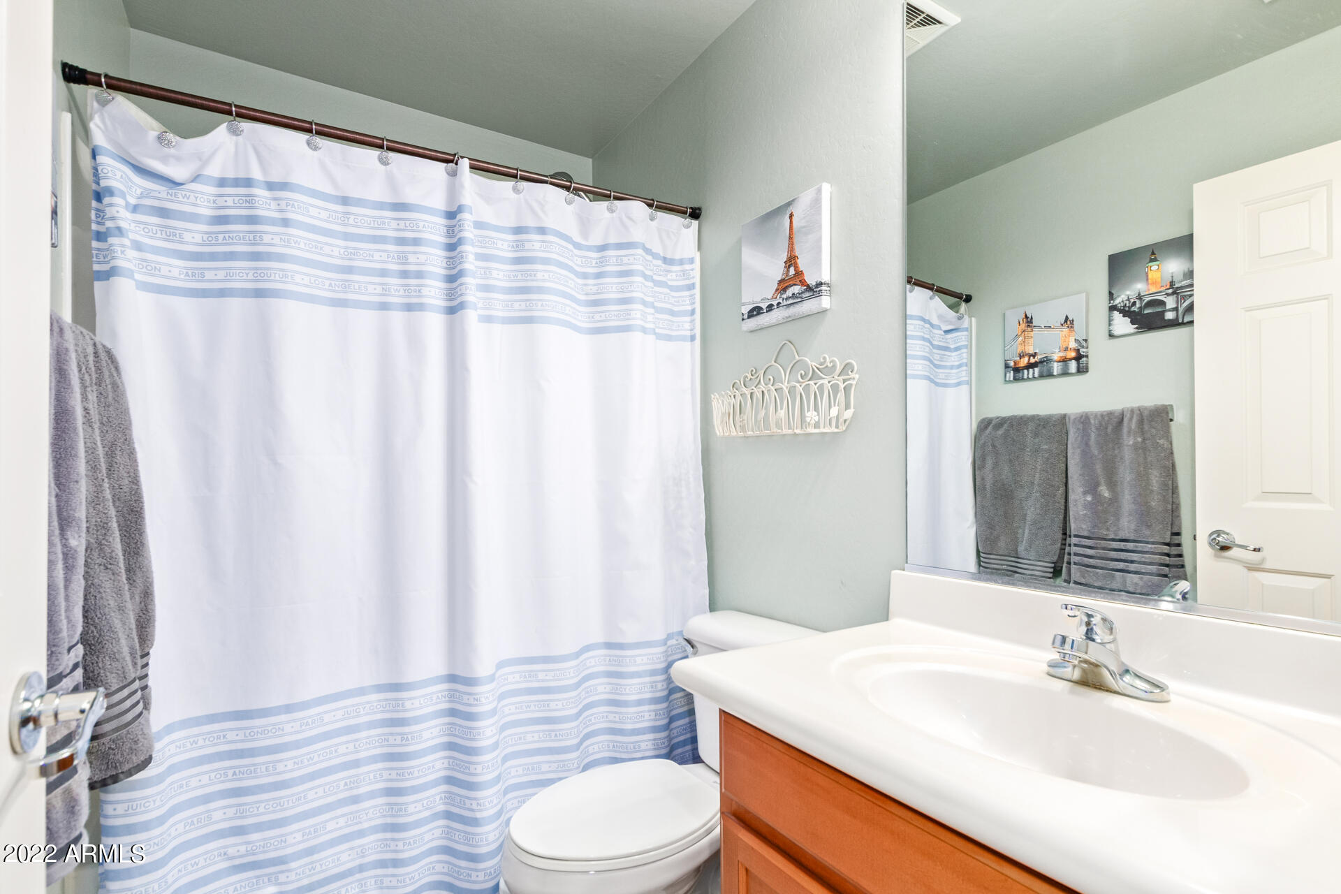 4736 East Redfield Road Gilbert, AZ 85234 - Photo 30 of 39 Upstairs Bathroom 3