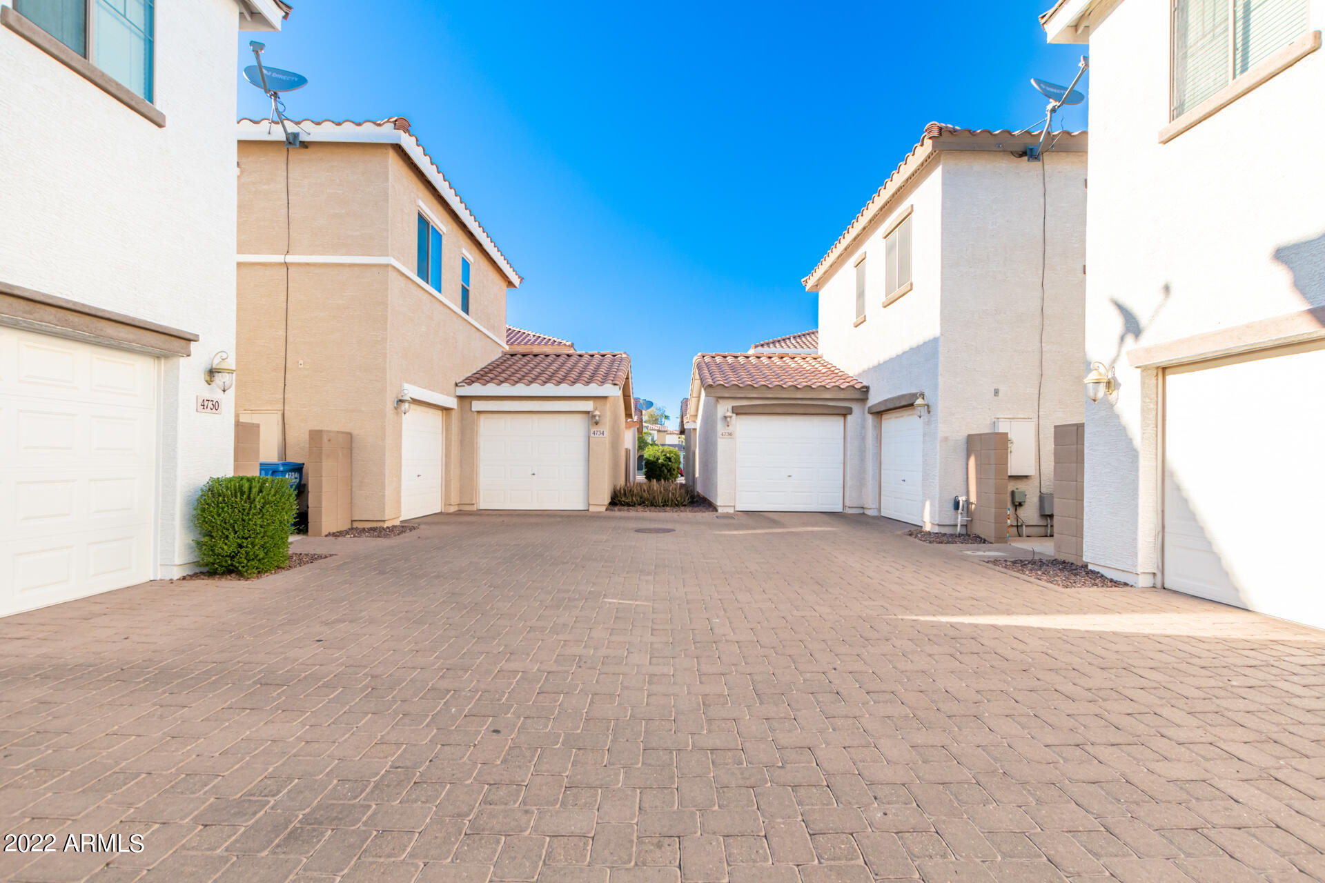 4736 East Redfield Road Gilbert, AZ 85234 - Photo 38 of 39 Driveway