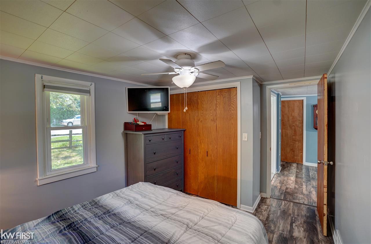 4313 Calkins Road Flint, MI 48532 - Photo 27 of 42