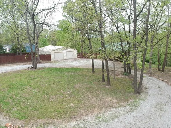$260,000 | 11925 Crooked Arrow Place, Warsaw, MO 65355