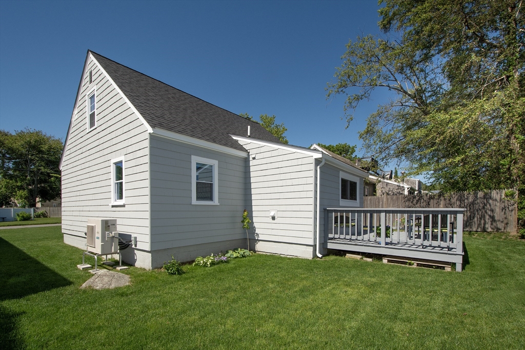 90 Colonial Road Marshfield, MA 02050 - Photo 23 of 35