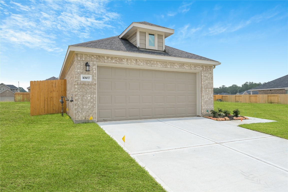 10107 Gold Finch Run Magnolia, TX 77354 - Photo 2 of 37