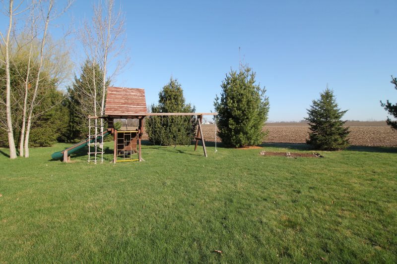 8323 West Robertson Road Edwards, IL 61528 - Photo 8 of 30 Gallery Image 8