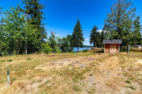 $549,900 | 34304 Thomas Road East, Eatonville, WA 98328