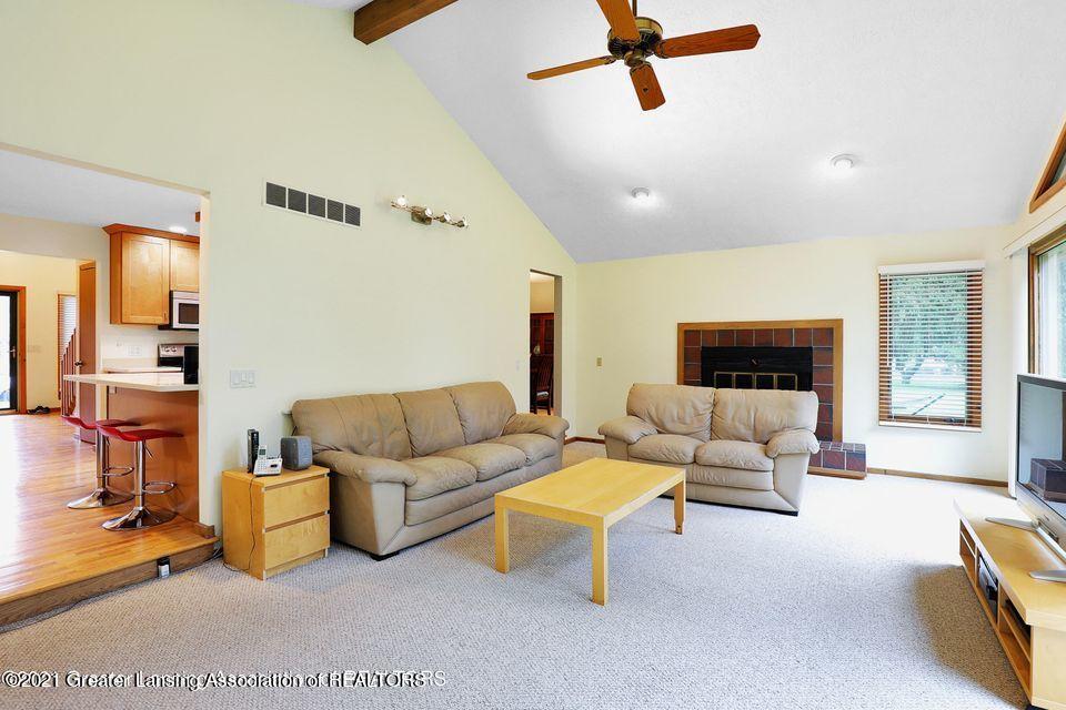 2115 Woodfield Road Okemos, MI 48864 - Photo 12 of 43 20210702015809172557000000-o