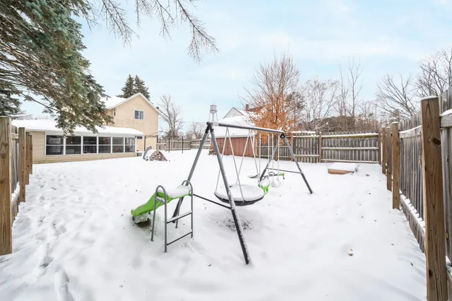 $189,900 | 351 Quincy Street, Oconto Falls, WI 54154