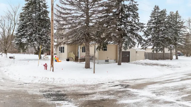 $189,900 | 351 Quincy Street, Oconto Falls, WI 54154