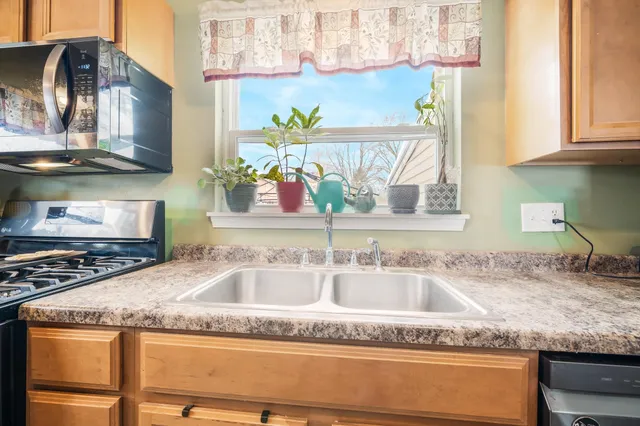 $189,900 | 351 Quincy Street, Oconto Falls, WI 54154