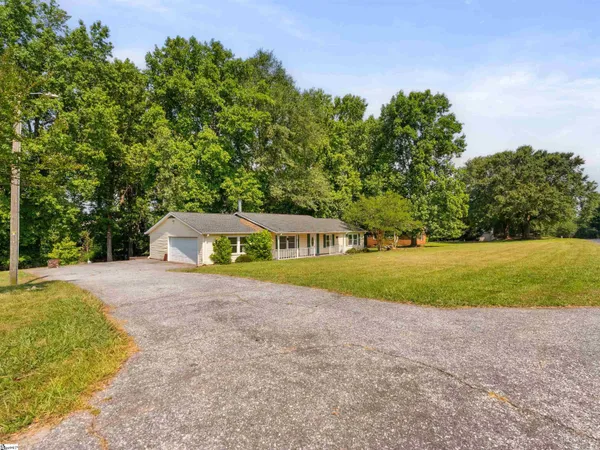 $287,000 | 113 Commodore Drive, Duncan, SC 29334