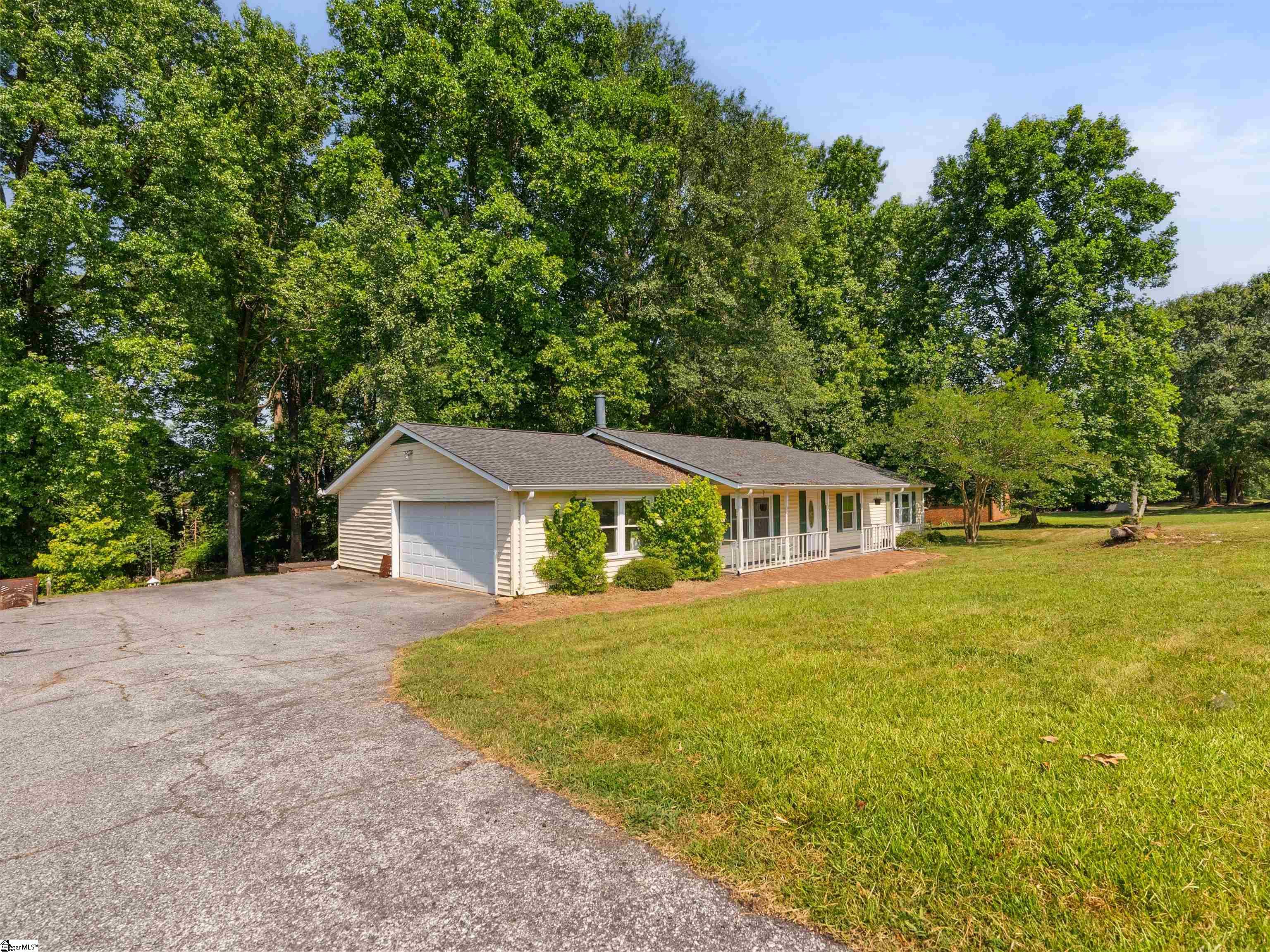 113 Commodore Drive Duncan, SC 29334 - Photo 4 of 41