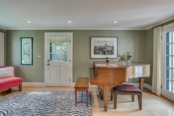 89 Fellsview Road Stoneham, MA 02180 - Photo 14 of 30 Gallery Image 14