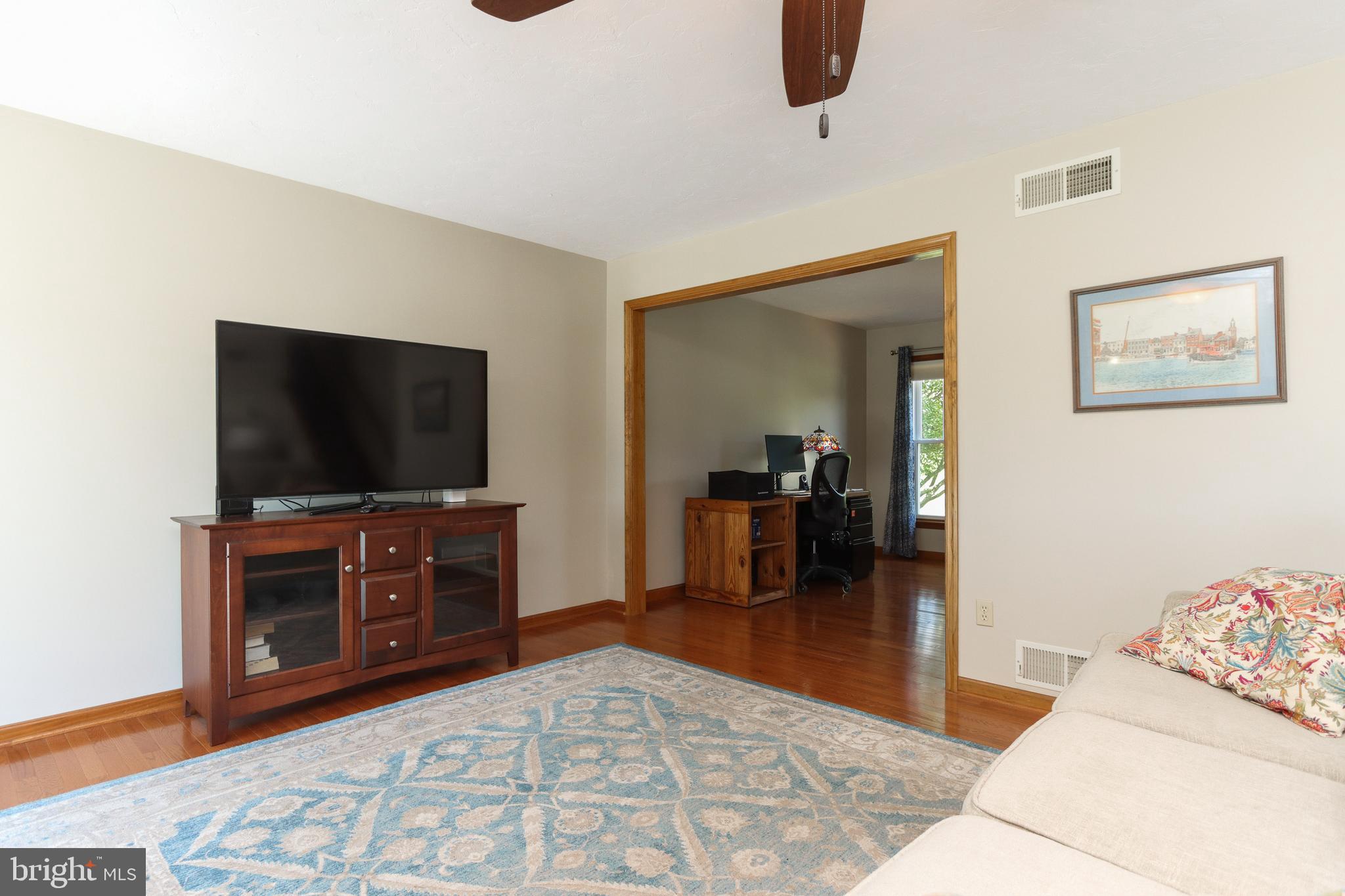 4535 Wentz Road Manchester, MD 21102 - Photo 14 of 55 Spacious Family Room, View 4